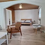 Schoene 120Qm Wohnung Max 5 P, Bahnhofsnaehe, Tv Streaming *