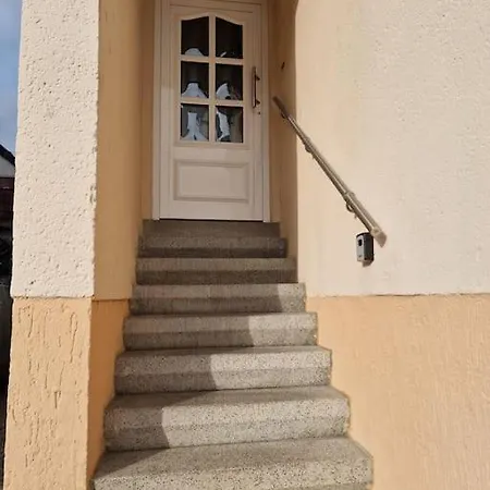 Schoene Grosse 2 Schlafzimmer Max 5 Personen * Büttelborn